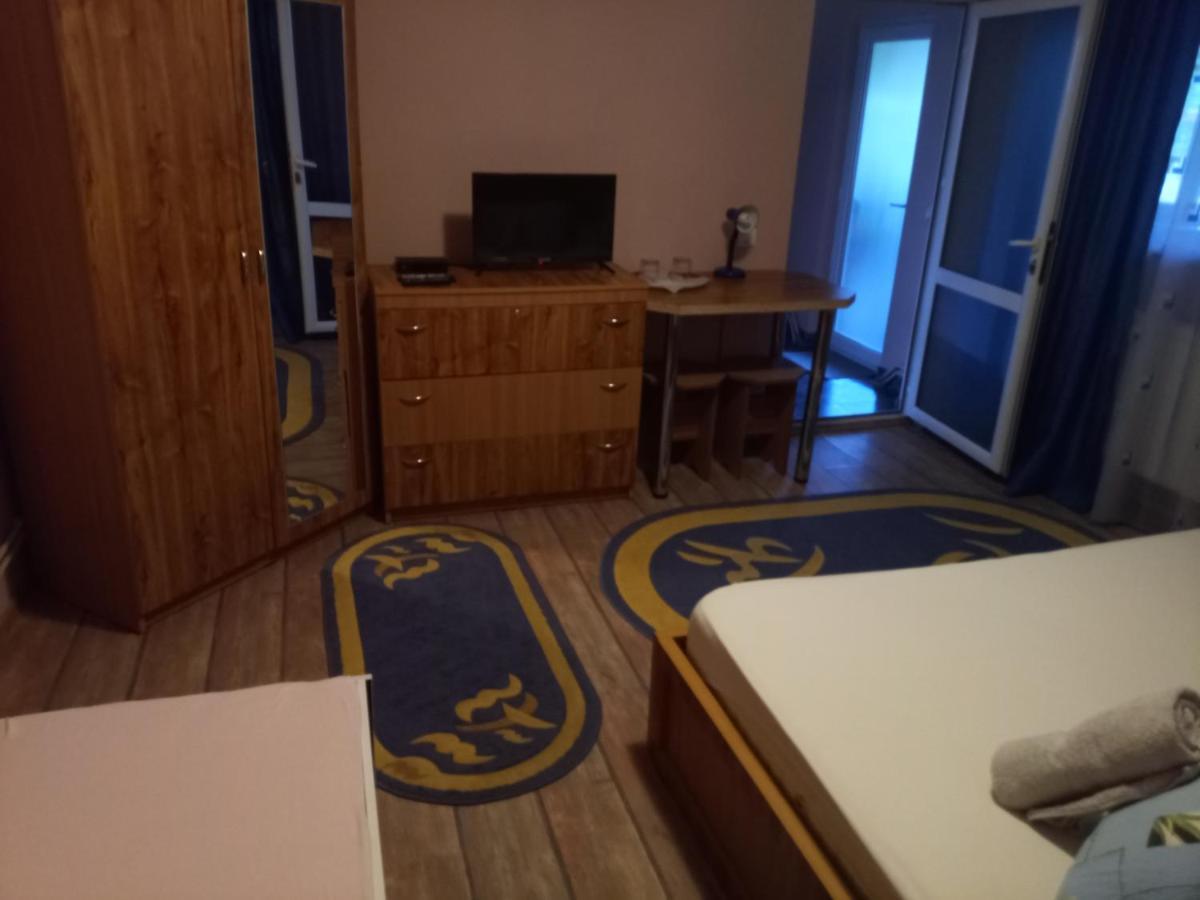 Natural Balkanic Selfcheckin Self-Catering Targoviste Esterno foto